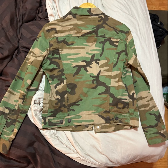 Men’s Small Camouflage Jacket in Perfect Condition - Picture 5 of 7